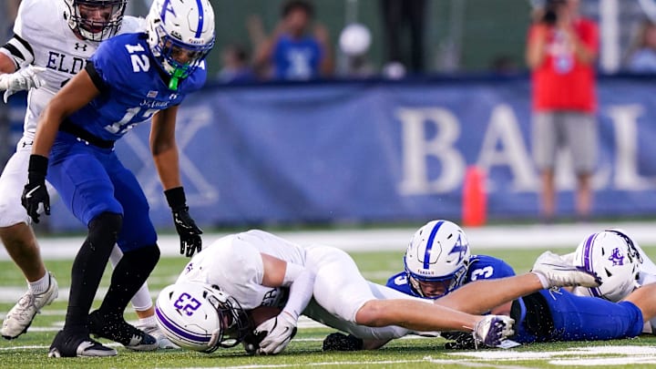 Elder has beaten St. Xavier and Archbishop Moeller in consecutive  weeks to jump to No. 5 in this week's High School on SI Midwest Region rankings.