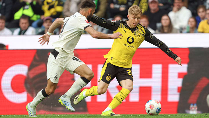 Borussia Mönchengladbach v Borussia Dortmund - Bundesliga Borussia Mönchengladbach v Borussia Dortmund - Bundesliga