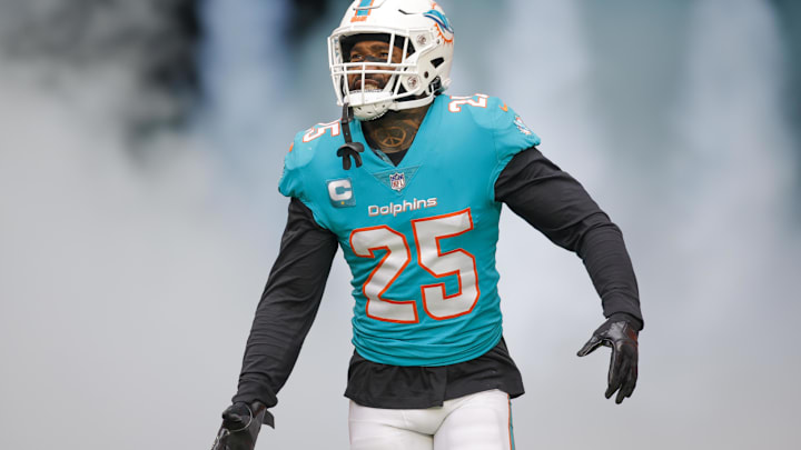 Dec 25, 2022; Miami Gardens, Florida, USA; Miami Dolphins cornerback Xavien Howard (25) takes to the