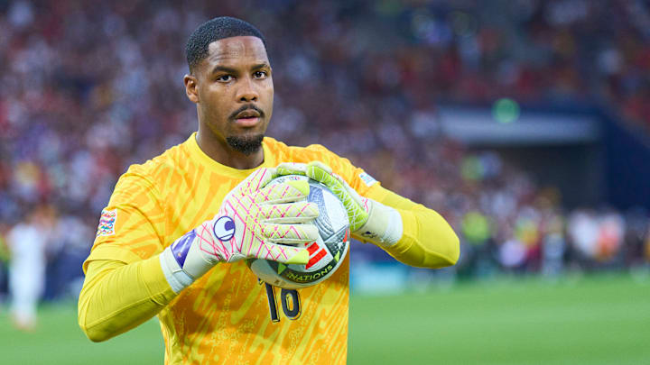 Mike Maignan et les gardiens des Bleus ont un aperçu du maillot qu'ils porteront à la Coupe du monde 2026, s'ils se qualifient Mike Maignan et les gardiens des Bleus ont un aperçu du maillot qu'ils porteront à la Coupe du monde 2026, s'ils se qualifient