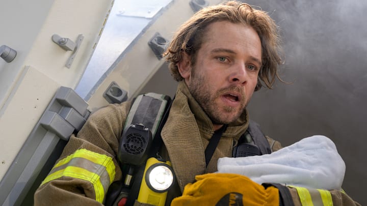 “Edgewater’s About to Get Real Cozy” – Station 42 and Three Rock jump into action when an airplane makes an emergency landing outside of Edgewater. Jared Padalecki guest stars as Camden, a SoCal firefighter who immediately recognizes Bode’s raw talent, on FIRE COUNTRY, Friday, Nov. 15 (9:00-10:00 PM, ET/PT) on the CBS Television Network, and streaming on Paramount+ (live and on-demand for Paramount+ with SHOWTIME subscribers, or on-demand for Paramount+ Essential subscribers the day after the