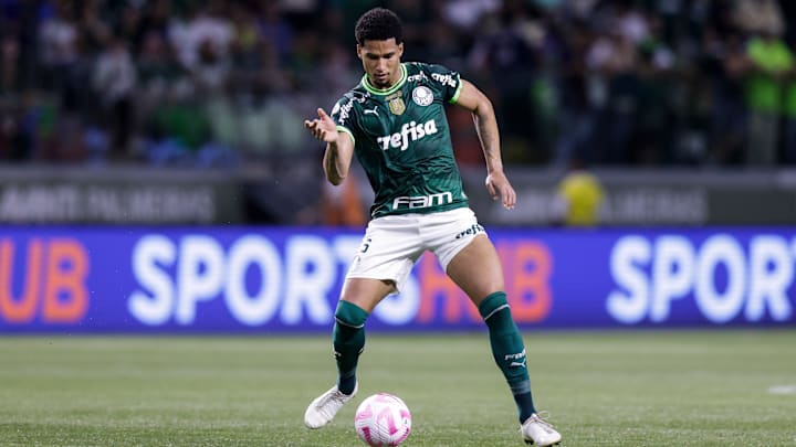 Murilo se machucou e pode ficar fora por algumas semanas.