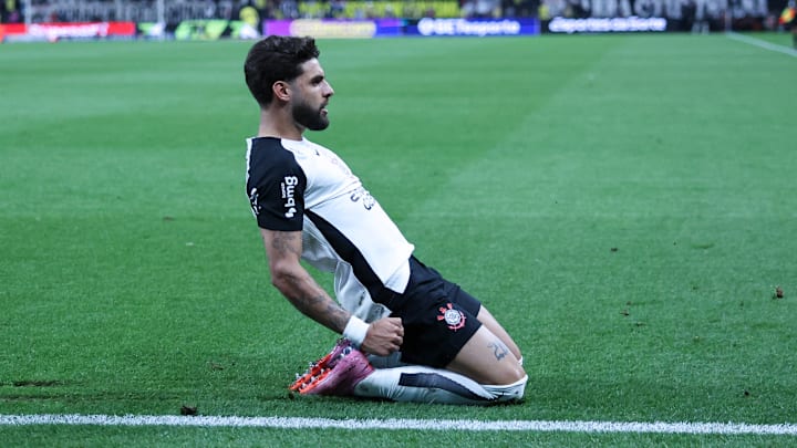 Yuri Alberto vem treinando normalmente Yuri Alberto vem treinando normalmente