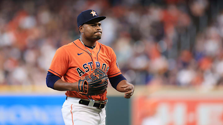 Framber Valdez tiene dos postemporadas con los Astros 