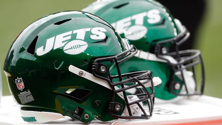 Oct 2, 2022; Pittsburgh, Pennsylvania, USA;  New York Jets helmets on the sidelines against the Pittsburgh Steelers during the second quarter at Acrisure Stadium. Mandatory Credit: Charles LeClaire-Imagn Images