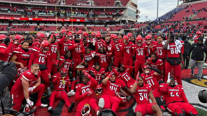 Louisville Football team 2025, post 41-0 win over Kentucky. Louisville Football team 2025, post 41-0 win over Kentucky.