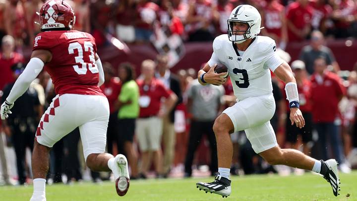 Penn State Nittany Lions quarterback Rocco Becht (3)