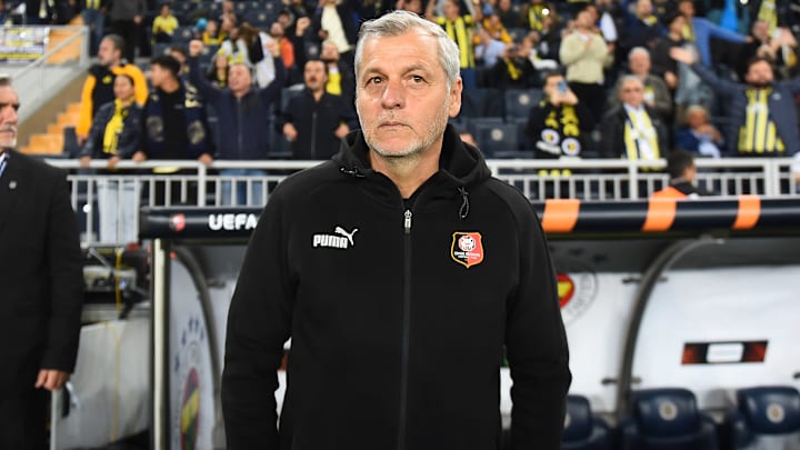 Bruno Génésio a mis les choses au clair concernant son avenir. Bruno Génésio a mis les choses au clair concernant son avenir.