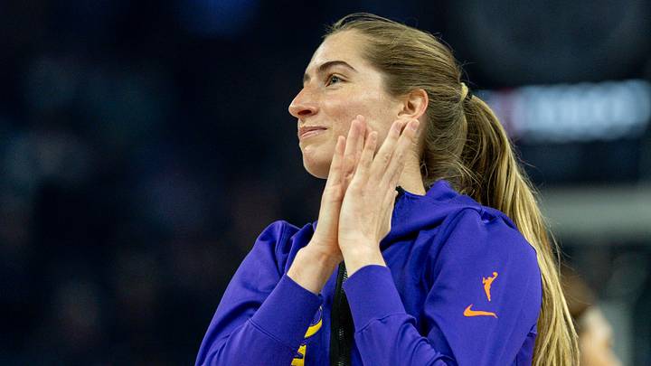 Jun 15, 2026; San Francisco, California, USA; Los Angeles Sparks guard Kate Martin (21) thanks the crowd for her welcome before the game against the Golden State Valkyries in a Commissioner’s Cup game at Chase Center. Mandatory Credit: Robert Kupbens-Imagn Images Jun 15, 2026; San Francisco, California, USA; Los Angeles Sparks guard Kate Martin (21) thanks the crowd for her welcome before the game against the Golden State Valkyries in a Commissioner’s Cup game at Chase Center. Mandatory Credit: Robert Kupbens-Imagn Images