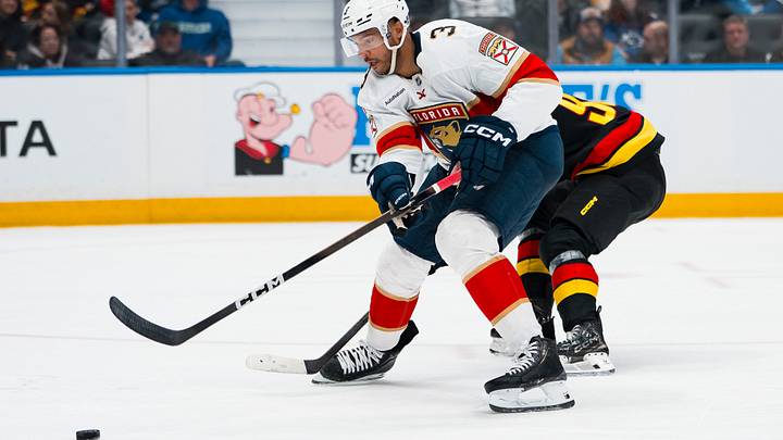 Mar 17, 2026; Vancouver, British Columbia, CAN; Florida Panthers defenseman Seth Jones (3) handles the puck against the Vancouver Canucks in the second period at Rogers Arena. Mandatory Credit: Bob Frid-Imagn Images