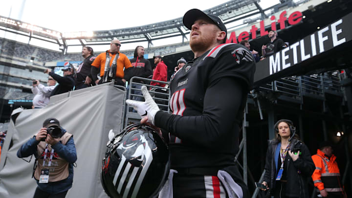 Feb 9, 2020; East Rutherford, NJ, USA; New York Guardians quarterback Matt McGloin (14) walks out of the tunnel during introductions before a an XFL football game against the Tampa Bay Vipers at MetLife Stadium. Mandatory Credit: Brad Penner-Imagn Images Feb 9, 2020; East Rutherford, NJ, USA; New York Guardians quarterback Matt McGloin (14) walks out of the tunnel during introductions before a an XFL football game against the Tampa Bay Vipers at MetLife Stadium. Mandatory Credit: Brad Penner-Imagn Images