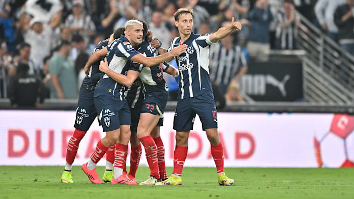 Rayados viene de pegarle a Pumas en El Gigante de Acero