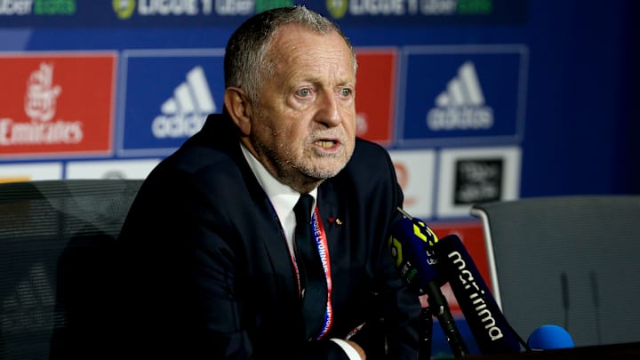 Jean-Michel Aulas appelle au calme. Jean-Michel Aulas appelle au calme.