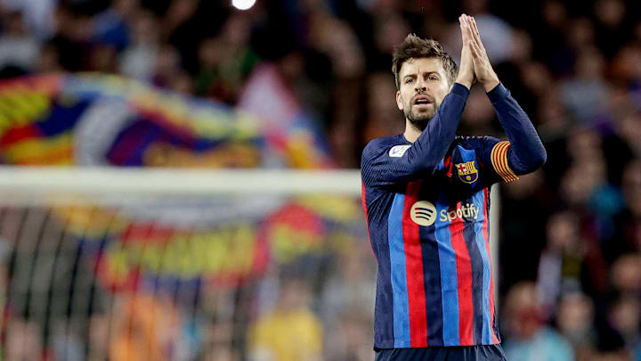 La dernière de Gerard Piqué dans son jardin La dernière de Gerard Piqué dans son jardin