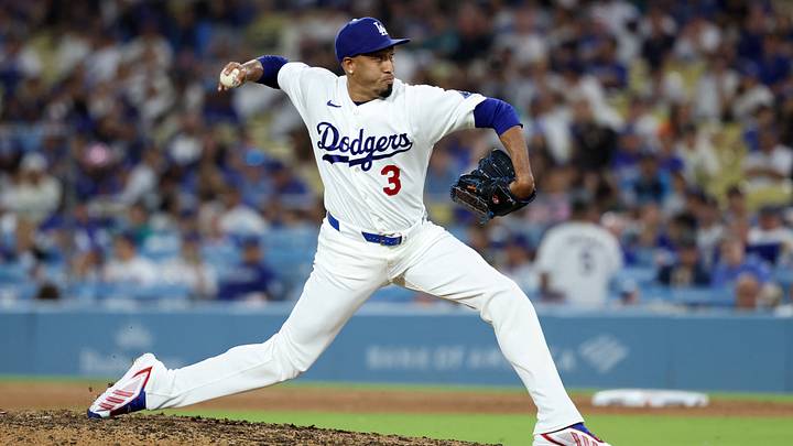 Jul 29, 2026; Los Angeles, California, USA; Los Angeles Dodgers pitcher Edwin Diaz (3) pitches during the ninth inning against the Seattle Mariners at Dodger Stadium. Mandatory Credit: Kiyoshi Mio-Imagn Images Jul 29, 2026; Los Angeles, California, USA; Los Angeles Dodgers pitcher Edwin Diaz (3) pitches during the ninth inning against the Seattle Mariners at Dodger Stadium. Mandatory Credit: Kiyoshi Mio-Imagn Images