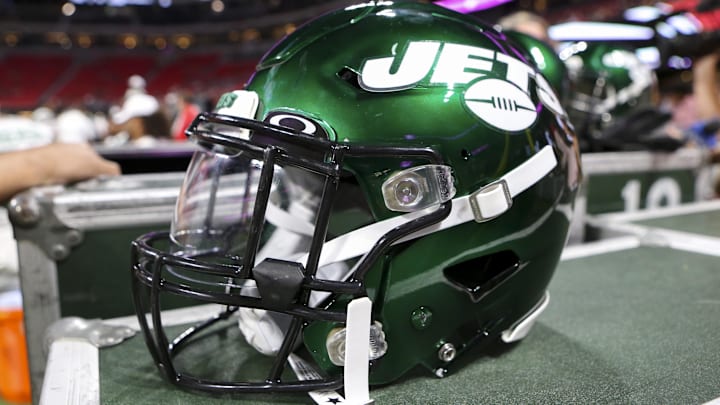 Aug 15, 2019; Atlanta, GA, USA; New York Jets helmet on the sideline against the Atlanta Falcons in the second half at Mercedes-Benz Stadium. Mandatory Credit: Brett Davis-Imagn Images