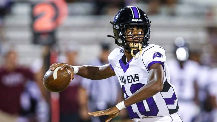 Vista del Lago's Josiah Dupree Boyd looks to pass during the fourth quarter of their game in La Quinta, Calif., Friday, Sept. 27, 2024.