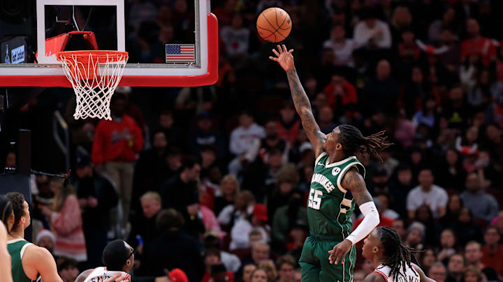 Milwaukee Bucks v Chicago Bulls