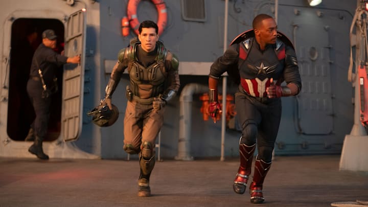 (L-R) The Falcon/Joaquin Torres (Danny Ramirez) and Captain America/Sam Wilson (Anthony Mackie) in Marvel Studios' CAPTAIN AMERICA: BRAVE NEW WORLD. Photo by Eli Adé. © 2024 MARVEL.