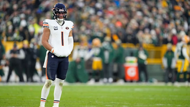 Chicago Bears v Green Bay Packers
