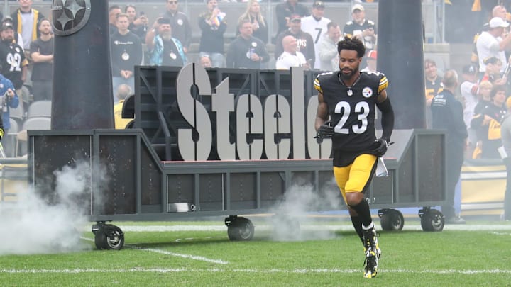 Pittsburgh Steelers cornerback Darius Slay Pittsburgh Steelers cornerback Darius Slay