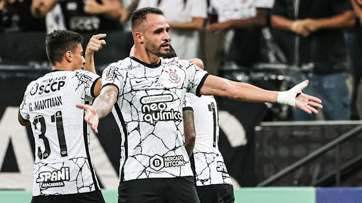 Renato Augusto desfalca o Corinthians na estreia do Campeonato Brasileiro
