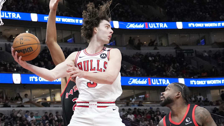 Apr 1, 2025; Chicago, Illinois, USA; Chicago Bulls guard Josh Giddey (3) looks to pass against the Toronto Raptors during the second half at United Center. Mandatory Credit: David Banks-Imagn Images Apr 1, 2025; Chicago, Illinois, USA; Chicago Bulls guard Josh Giddey (3) looks to pass against the Toronto Raptors during the second half at United Center. Mandatory Credit: David Banks-Imagn Images