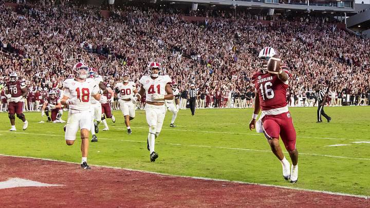 Oct 25, 2025; Columbia, South Carolina, USA; South Carolina Gamecocks quarterback Lanorris Sellers (16) scores a rushing touchdown against the Alabama Crimson Tide in the fourth quarter at Williams-Brice Stadium. Mandatory Credit: Jeff Blake-Imagn Images Oct 25, 2025; Columbia, South Carolina, USA; South Carolina Gamecocks quarterback Lanorris Sellers (16) scores a rushing touchdown against the Alabama Crimson Tide in the fourth quarter at Williams-Brice Stadium. Mandatory Credit: Jeff Blake-Imagn Images