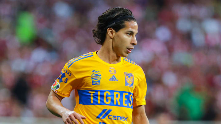 Diego Lainez con Tigres UANL