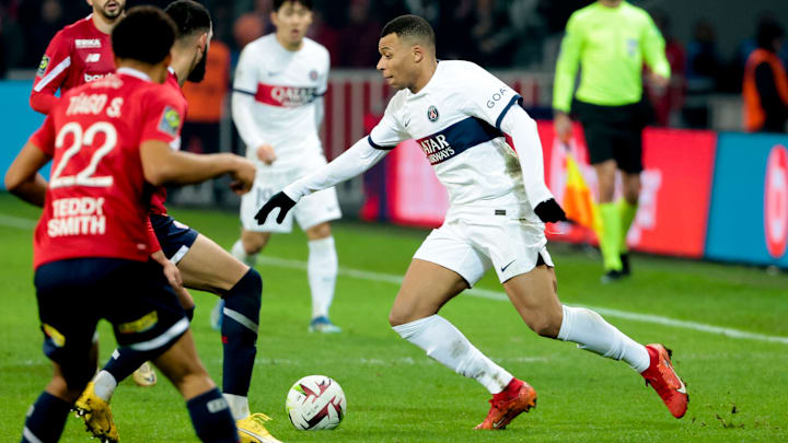 Lille OSC v Paris Saint-Germain - Ligue 1 Uber Eats