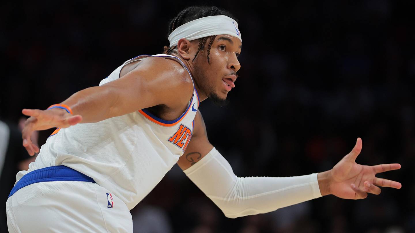 Knicks Plan Load Management for Robinson Ahead of Season
