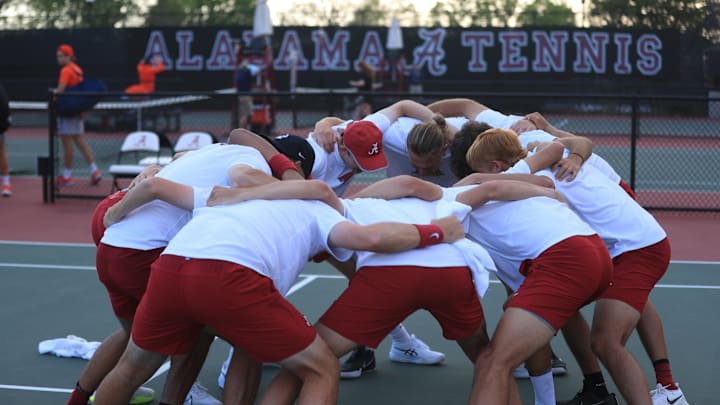 Alabama men's tennis team- Auburn match
