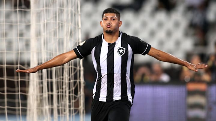Erison é o artilheiro do Botafogo na competição