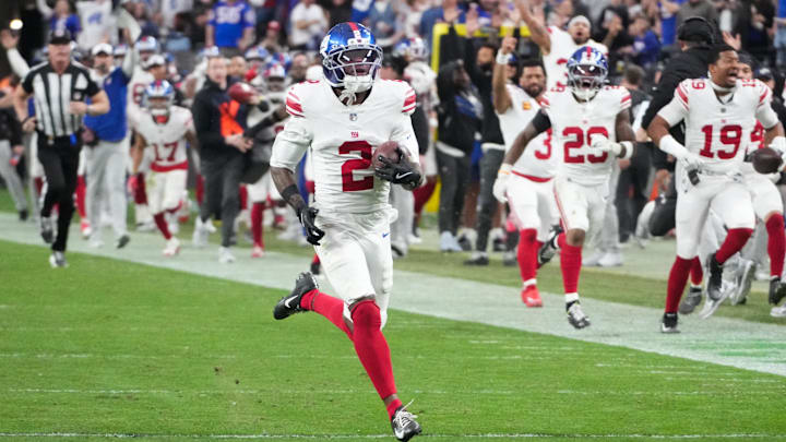 Dec 28, 2025; Paradise, Nevada, USA; New York Giants cornerback Deonte Banks (2) returns a punt for a touchdown in the second half against the Las Vegas Raiders at Allegiant Stadium. 