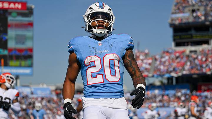 Tennessee Titans running back Tony Pollard (20) celebrates his touchdown against the Cleveland Browns during the first half at Nissan Stadium. Mandatory Credit: Steve Roberts-Imagn Images Tennessee Titans running back Tony Pollard (20) celebrates his touchdown against the Cleveland Browns during the first half at Nissan Stadium. Mandatory Credit: Steve Roberts-Imagn Images