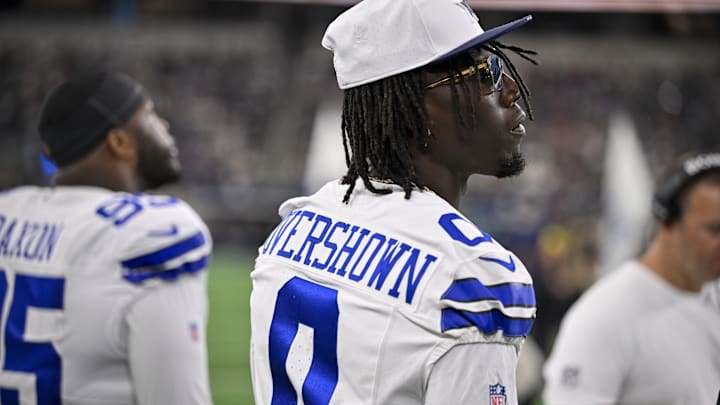 Dallas Cowboys linebacker DeMarvion Overshown (0) looks on before the game between the Cowboys and the Baltimore Ravens.