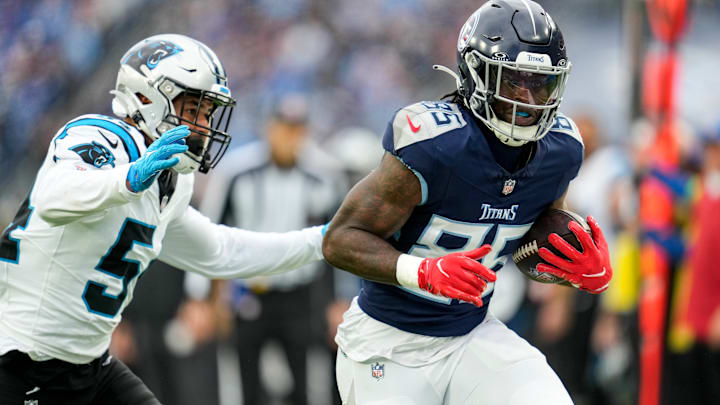 Carolina Panthers v Tennessee Titans