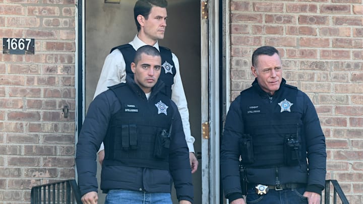 CHICAGO P.D. -- "This Job" Episode 1010 -- Pictured: (l-r) Benjamin Levy Aguilar as Dante Torres, Tom Lipinski as Borkowski, Jason Beghe as Hank Voight -- (Photo by: Lori Allen/NBC)