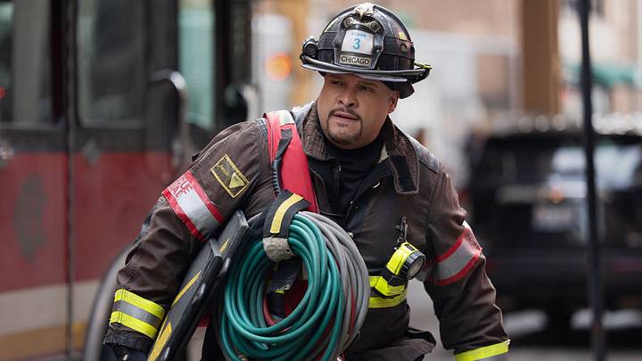 CHICAGO FIRE -- "Firehouse 66" Episode 1416 -- Pictured: Joe Minoso as Cruz CHICAGO FIRE -- "Firehouse 66" Episode 1416 -- Pictured: Joe Minoso as Cruz