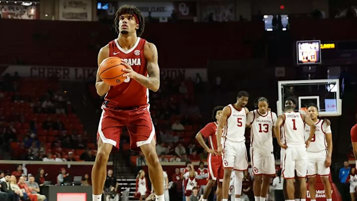 Alabama forward Amari Allen (5) in action against Oklahoma at Lloyd Noble Center in Norman, OK on Saturday, Jan 17, 2026.