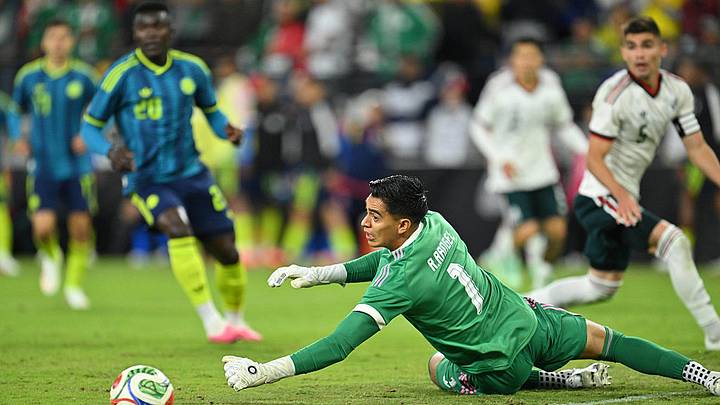 "Tala" Rangel ataja un disparo ante Colombia, en el debut de Márquez