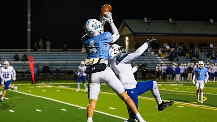 Carter Pabst broke the Kansas state career record for receiving touchdowns in a big playoff win for Goddard Einsenhower. 