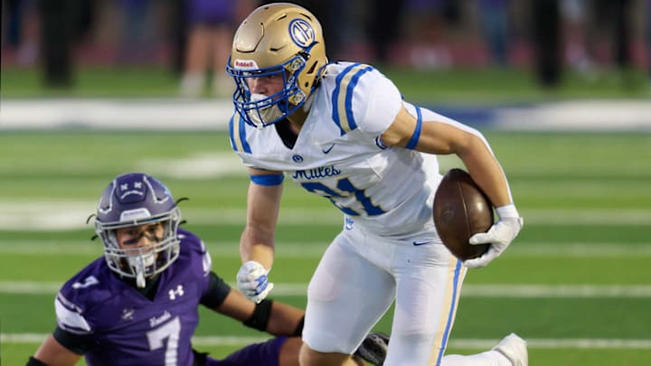 DK Garza of Alamo Heights has been nominated for San Antonio/South Texas high school football player of the week by High School on SI. DK Garza of Alamo Heights has been nominated for San Antonio/South Texas high school football player of the week by High School on SI.