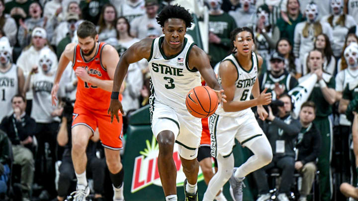 Michigan State's Cam Ward takes off on a fast break after an Illinois miss during the first half on Saturday, Feb. 7, 2026, at the Breslin Center in East Lansing.