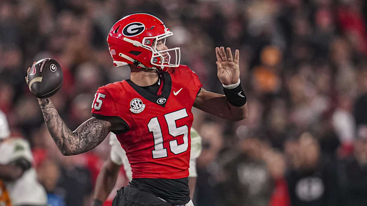 Nov 16, 2024; Athens, Georgia, USA; Georgia Bulldogs quarterback Carson Beck (15) passes the ball against the Tennessee Volunteers during the second half at Sanford Stadium. Nov 16, 2024; Athens, Georgia, USA; Georgia Bulldogs quarterback Carson Beck (15) passes the ball against the Tennessee Volunteers during the second half at Sanford Stadium.