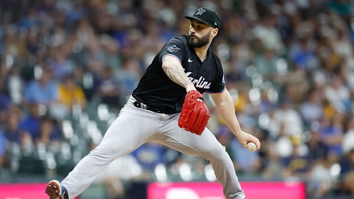 Miami Marlins v Milwaukee Brewers