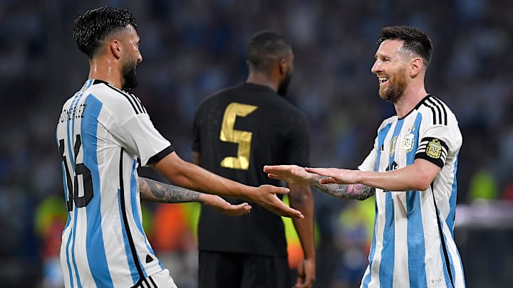 Argentina marcou 7 gols e garantiu a festa da torcida em Santiago del Estero