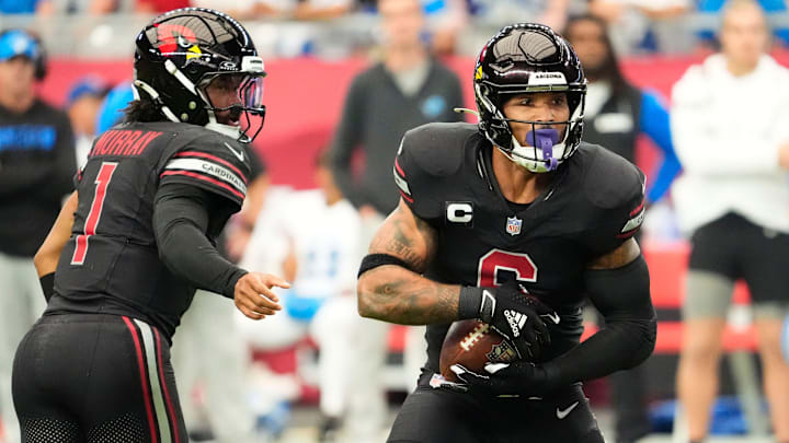 Arizona Cardinals running back James Conner (6) carries the ball against the Detroit Lions in the first half at State Farm Stadium in Glendale, Ariz., on Sunday, Sept. 22, 2024. Arizona Cardinals running back James Conner (6) carries the ball against the Detroit Lions in the first half at State Farm Stadium in Glendale, Ariz., on Sunday, Sept. 22, 2024.