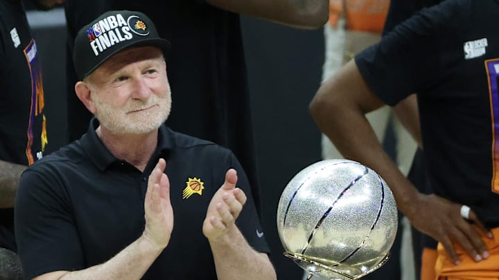 Sarver es propietario de los Suns