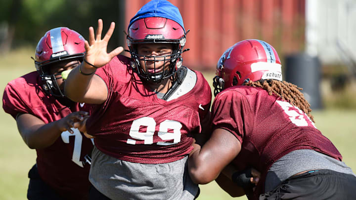 Elijah Brown is visiting five schools this spring